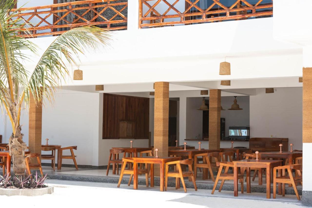 S&S Hotel Jambiani  Exterior photo